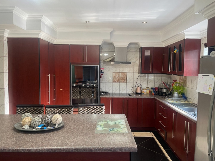 4 Bedroom Property for Sale in Heidedal Free State